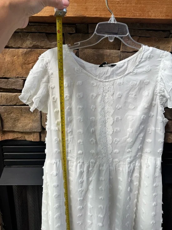 BloomChic White Textured Dot Cotton Midi Dress - Picture 5 of 7